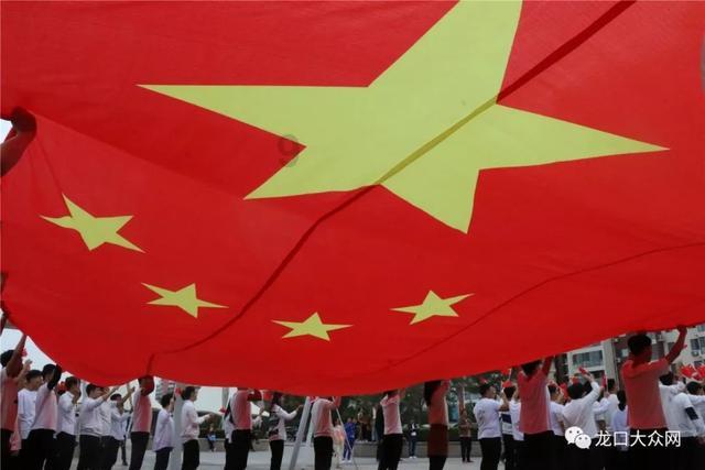 指南针去年净利降近8成至0.73亿元 股价跌1.74%